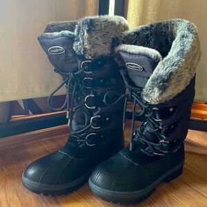💕⬇️ $29.00 💕⬇️Aquatherm Black warm winter boots insulated with thinsulate size 6